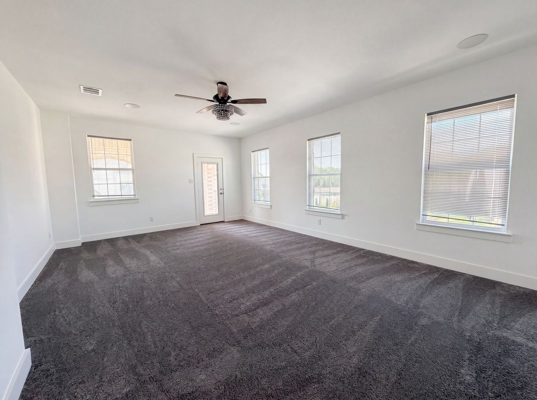 Photo 13 of 34 of 8200 Bethpage Dr, McKinney, TX