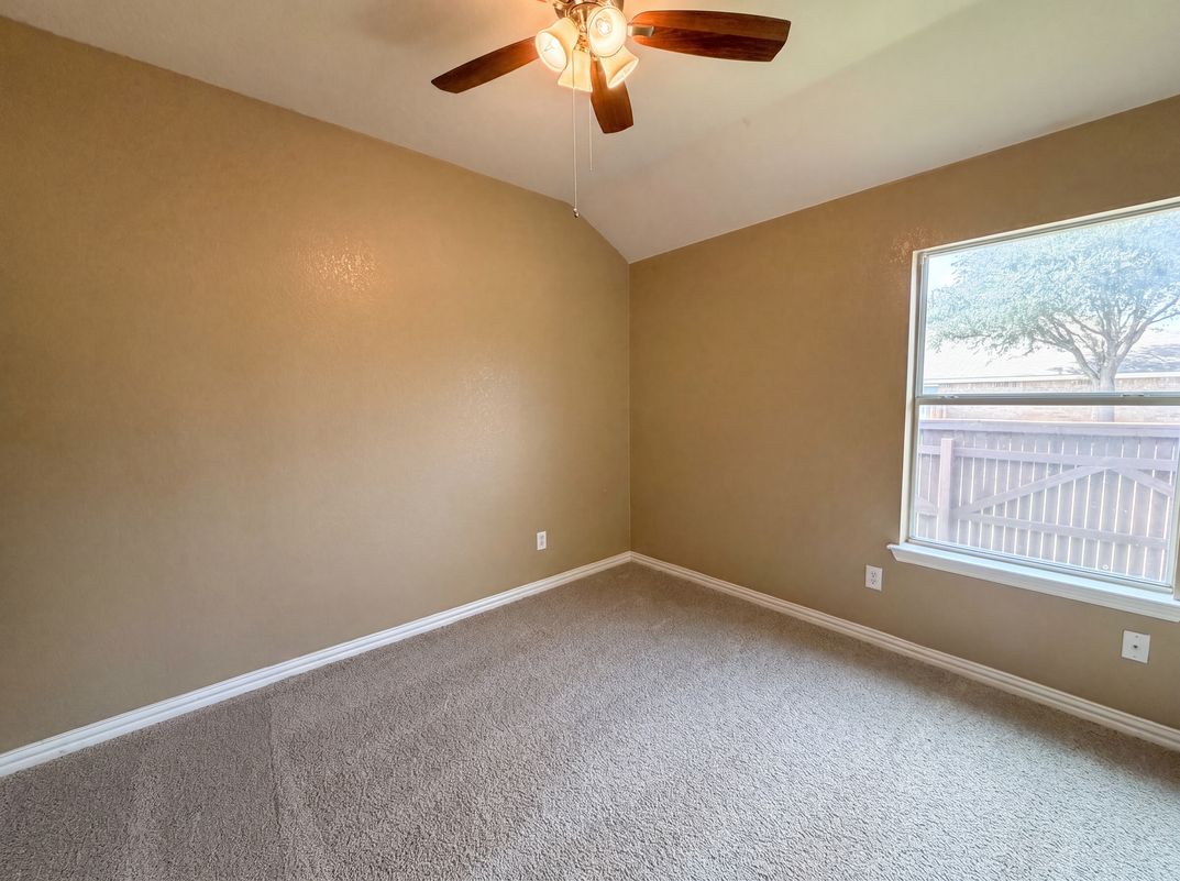 Photo 11 of 16 of 5400 Shepherd Pl, Flower Mound, TX