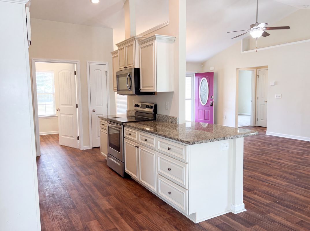 Photo 6 of 28 of 1528 Abberbury Dr, Conway, SC