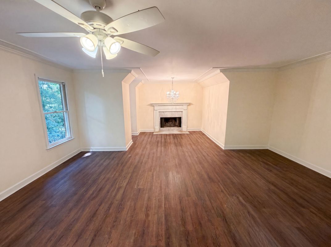 Photo 3 of 28 of 644 Laurel Wood Dr SW, Marietta, GA