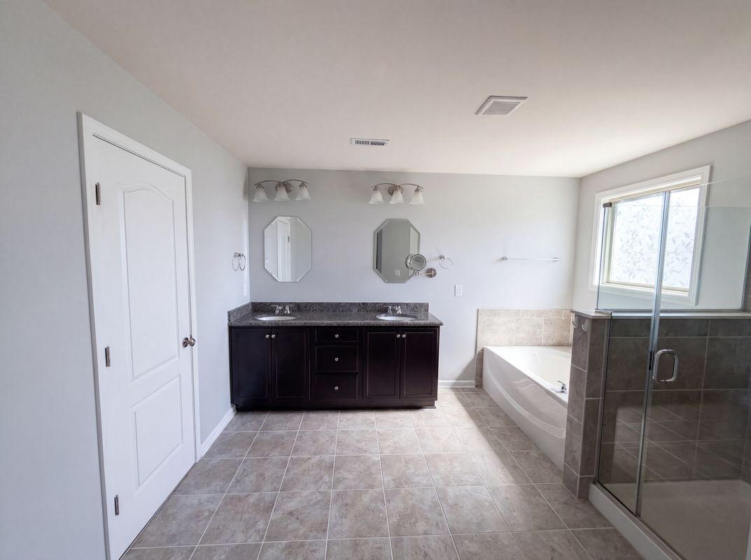 Photo 10 of 23 of 1305 Ivey Grove Ct, Fuquay Varina, NC