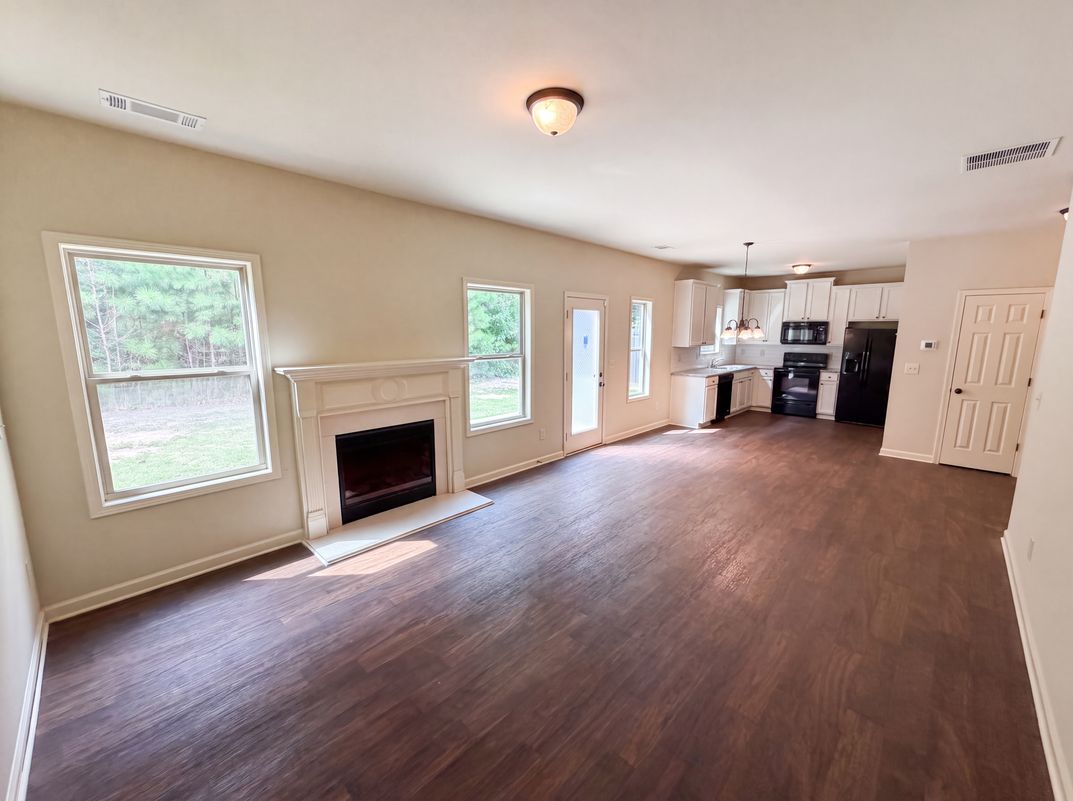 Photo 15 of 45 of 1036 Glenwyck Dr, Braselton, GA