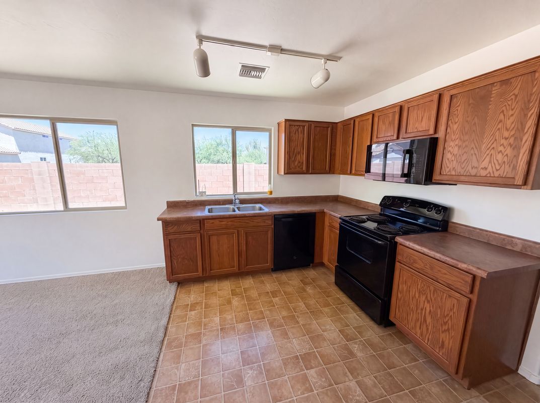 Photo 14 of 16 of 836 W Placita El Cauce Rico, Green Valley, AZ