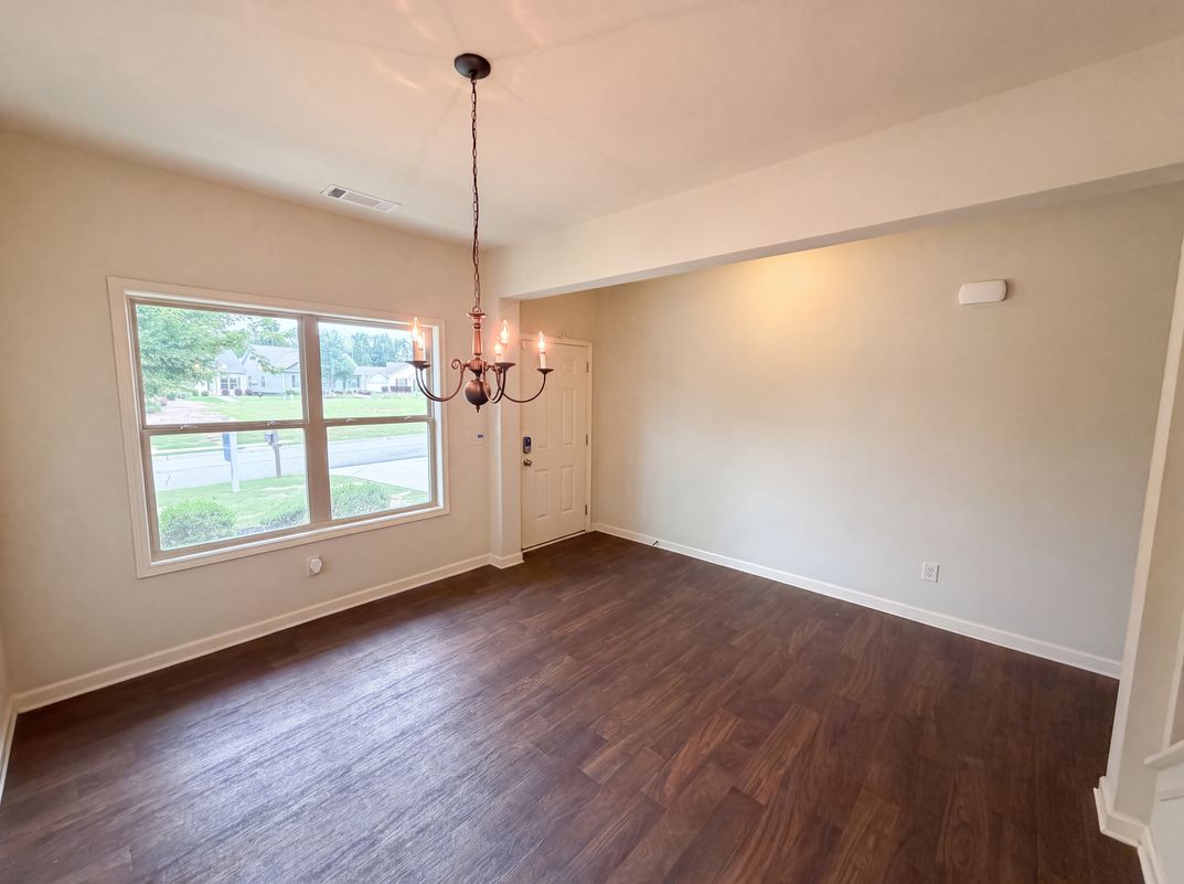 Photo 11 of 45 of 1036 Glenwyck Dr, Braselton, GA