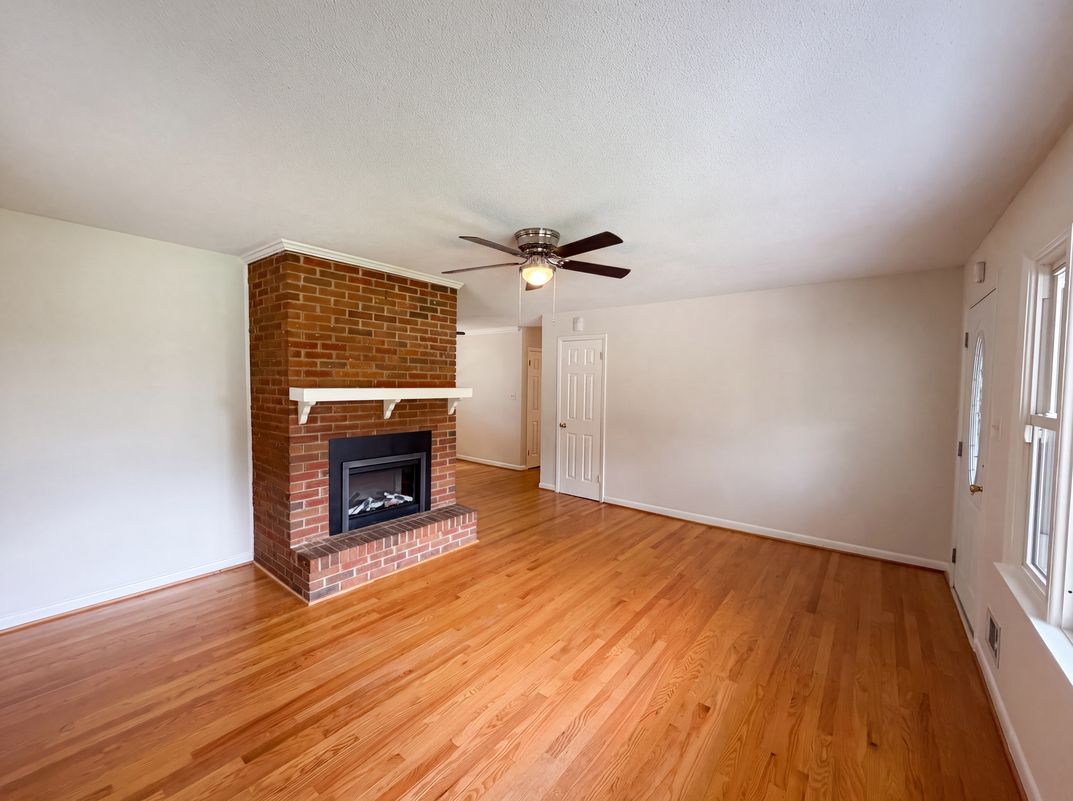 Photo 12 of 17 of 500 Sunnybrook Rd, Raleigh, NC