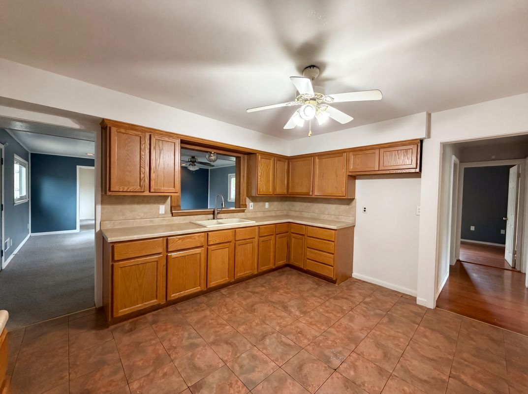 Photo 14 of 21 of 1607 N 17th St, Belleville, IL
