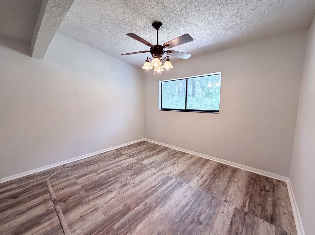 Photo 11 of 21 of 1605 Raiford Rd, Starke, FL