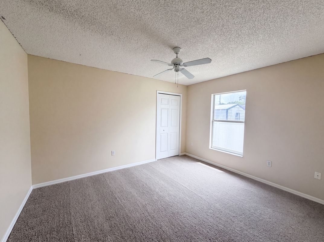 Photo 9 of 20 of 2366 Belen Dr, Deltona, FL
