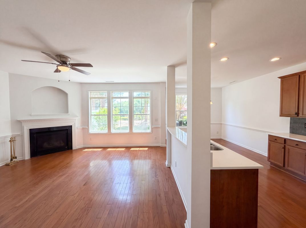 Photo 7 of 23 of 3064 Imperial Oaks Dr, Raleigh, NC