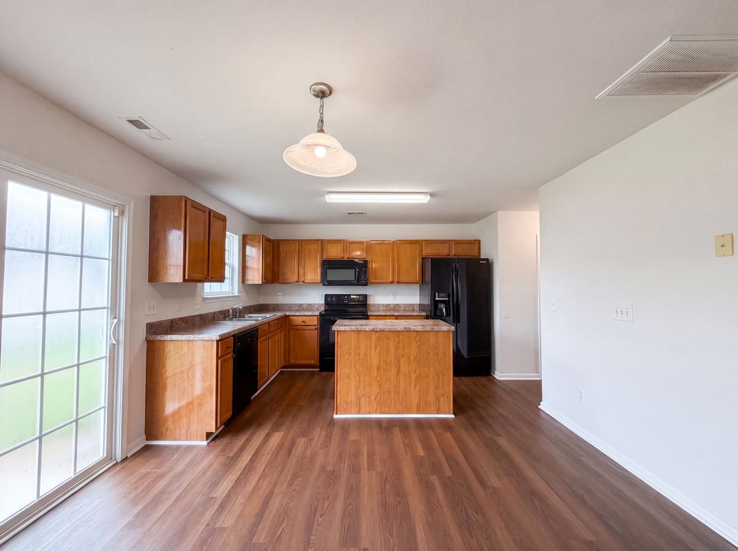 Property photo 2 of 4 Bay Willows Ct