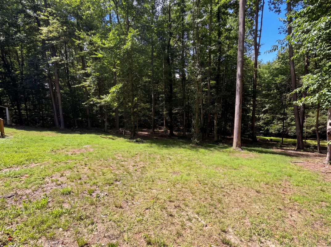 Photo 32 of 38 of 335 Dill Cir, Landrum, SC