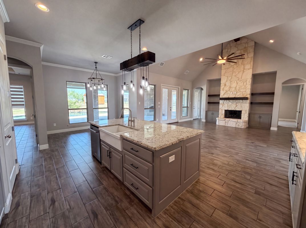 Photo 14 of 31 of 3608 Ridge Point Dr, Argyle, TX