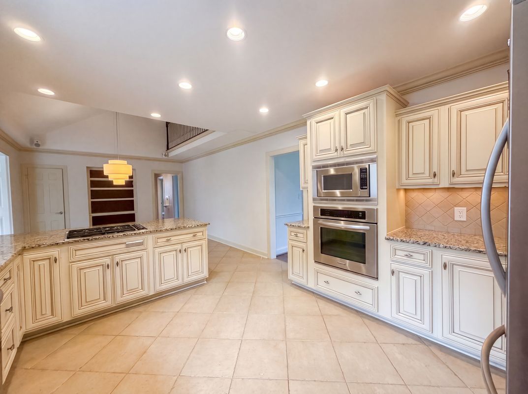 Photo 18 of 23 of 608 Estes Rd, Nashville, TN