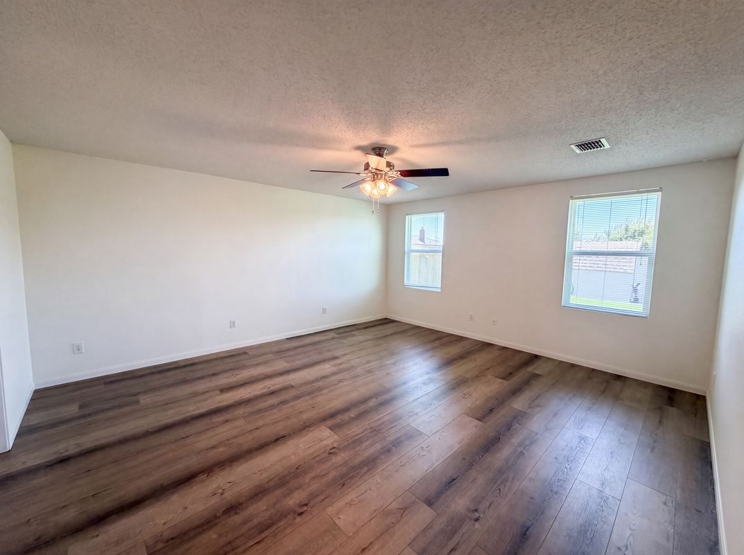 Photo 7 of 14 of 725 Hanceville Way, Wylie, TX