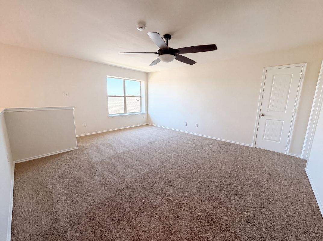 Photo 8 of 18 of 4038 Golden Rod Dr, Forney, TX
