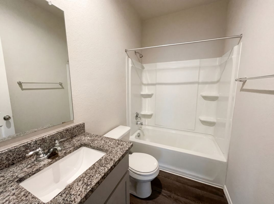 Photo 14 of 17 of 431 Pleasanton Way, San Antonio, TX