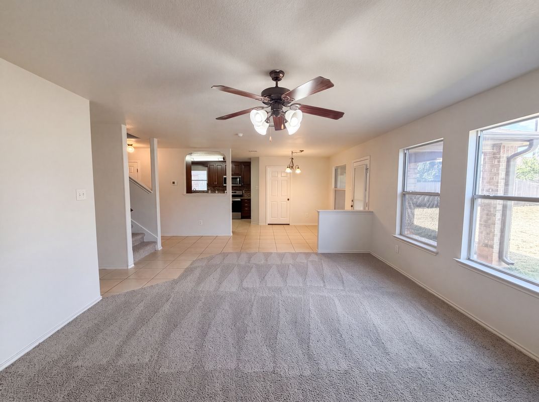 Photo 3 of 20 of 6805 Aquamarine Dr, Killeen, TX