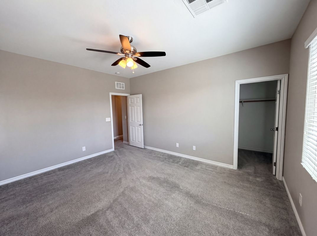 Photo 26 of 56 of 1418 Dire Wolf Ave, North Las Vegas, NV