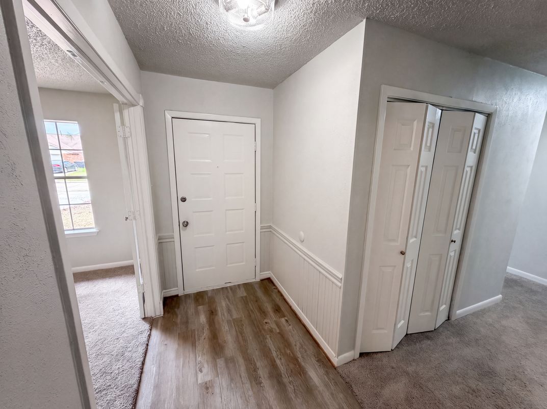 Photo 15 of 21 of 912 S 23rd St, Nederland, TX