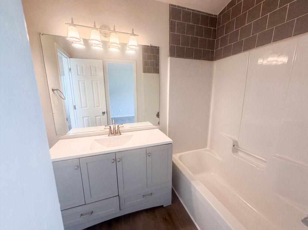 Photo 15 of 17 of 2110 Carlisle Way, High Point, NC