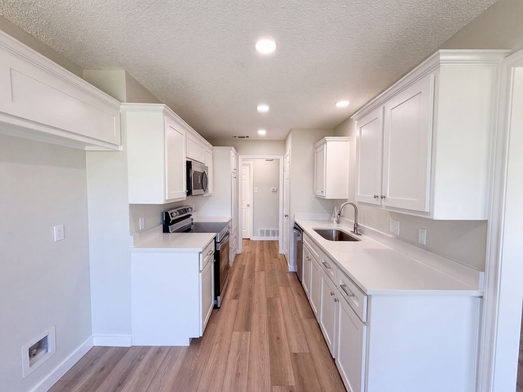 Photo 6 of 27 of 6037 Sundown Dr, Watauga, TX