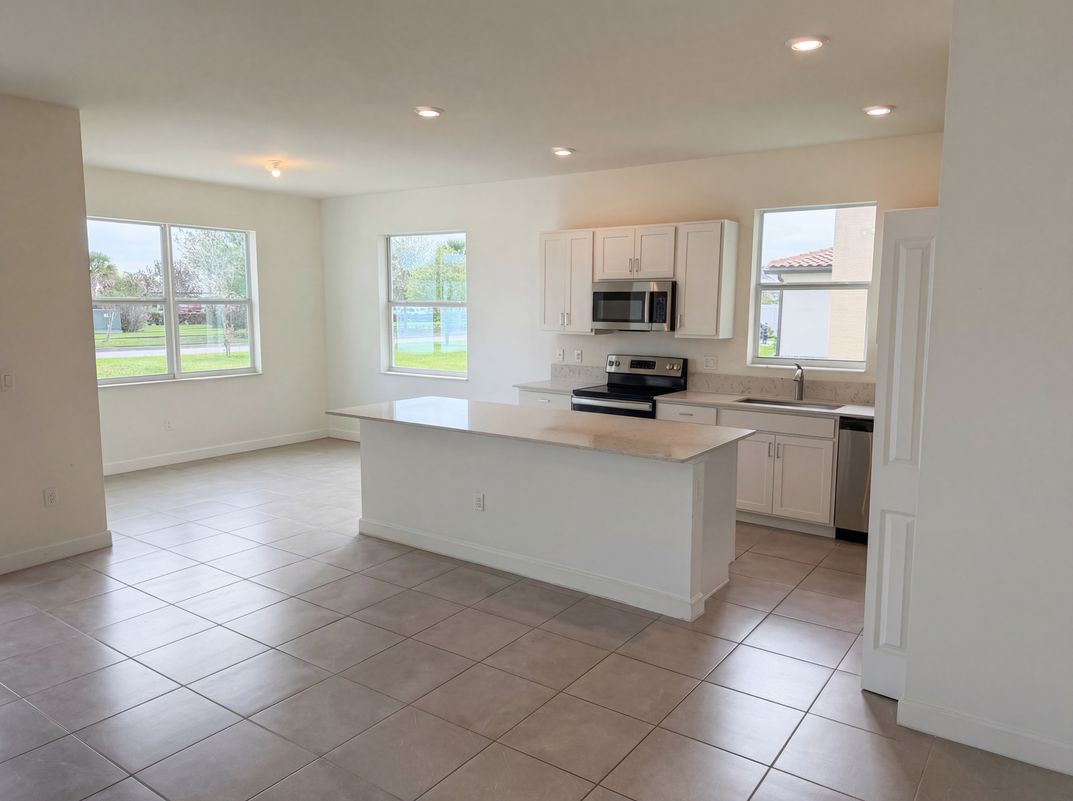 Photo 14 of 42 of 12473 NW Lynch Ln, Port Saint Lucie, FL
