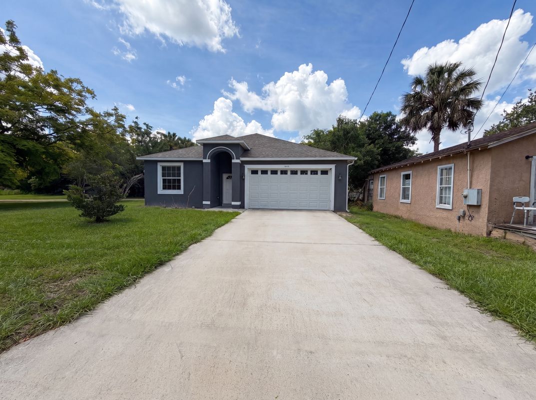 Photo 24 of 27 of 1013 W 11th St, Sanford, FL