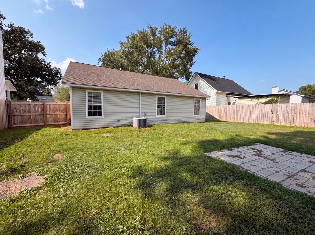 Photo 17 of 18 of 218 Persimmon Cir, Goose Creek, SC
