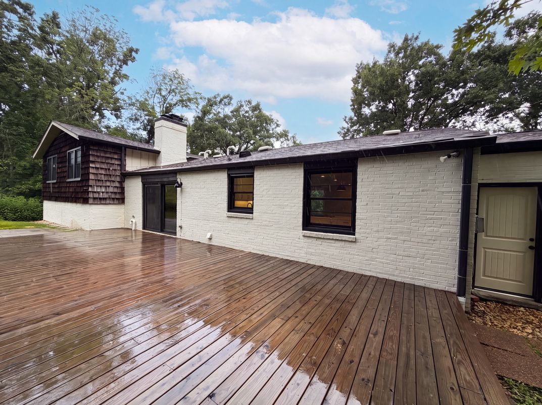 Photo 5 of 36 of 6112 Pinehurst Dr, Nashville, TN
