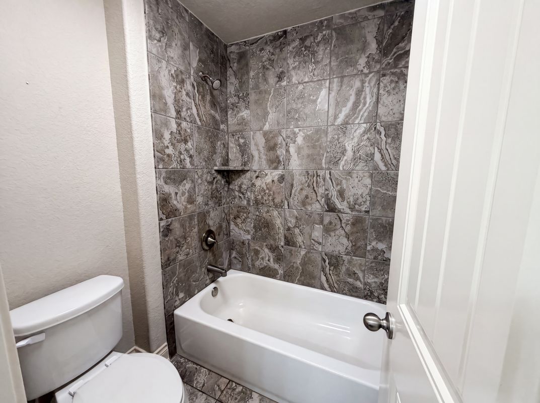 Photo 17 of 26 of 1058 Cedar Glen Dr, New Braunfels, TX