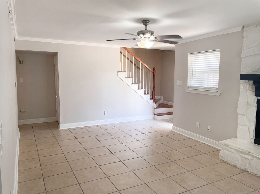 Photo 3 of 24 of 2017 Yorktowne Dr, La Place, LA