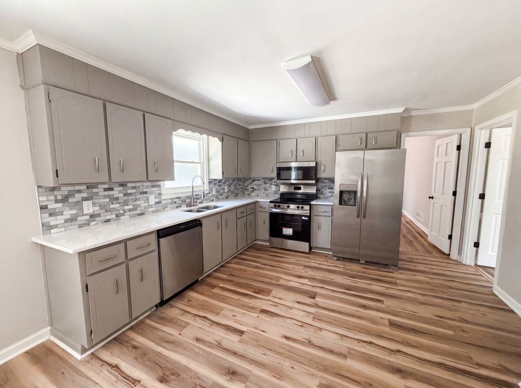 Property photo 2 of 100 Fenrir Dr