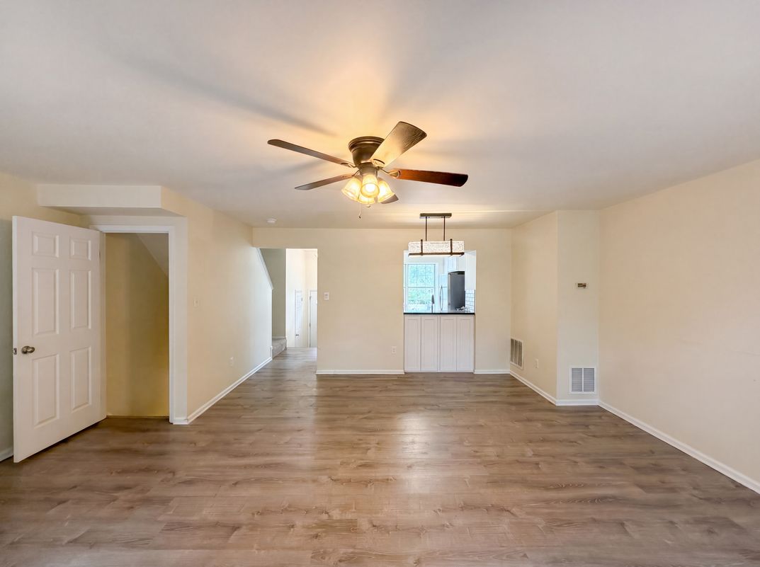 Photo 12 of 48 of 8641 Centerton Ln, Manassas, VA