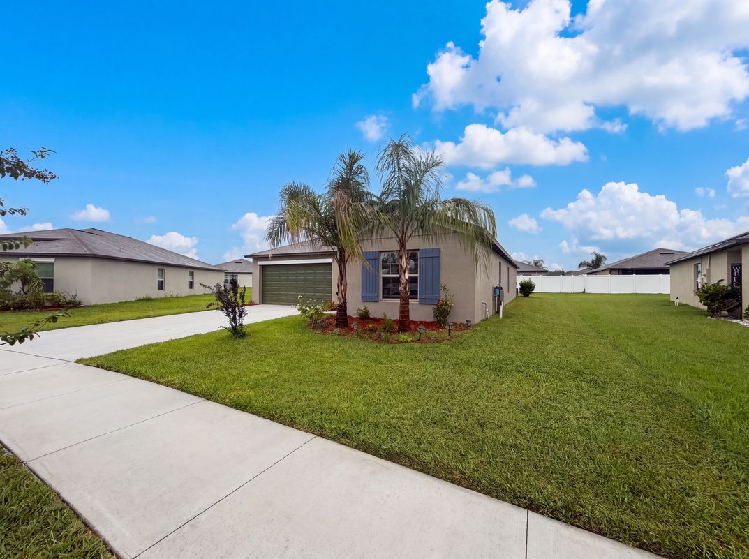 Photo 31 of 35 of 39693 Harvest Creek Ln, Zephyrhills, FL