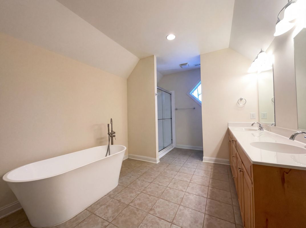 Photo 16 of 20 of 405 Isle Of Pines Rd, Mooresville, NC