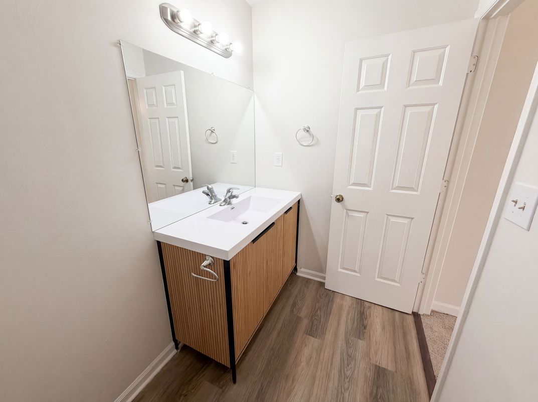 Photo 14 of 18 of 5003 Henson Dr SW, Mableton, GA
