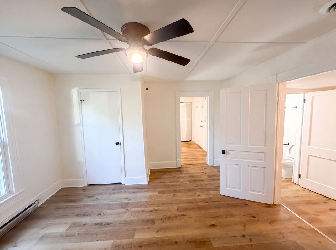Photo 8 of 17 of 603 Cranbrook St, Greensboro, NC