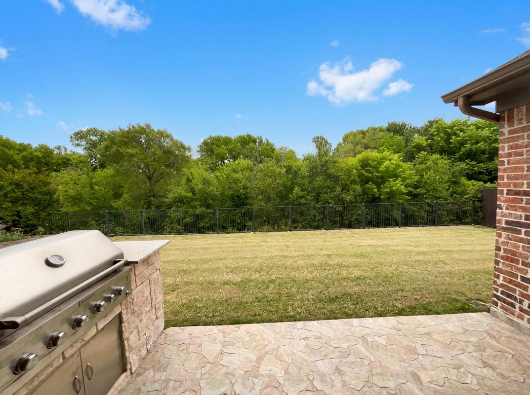 Photo 21 of 24 of 4157 Chantilly Ln, Frisco, TX