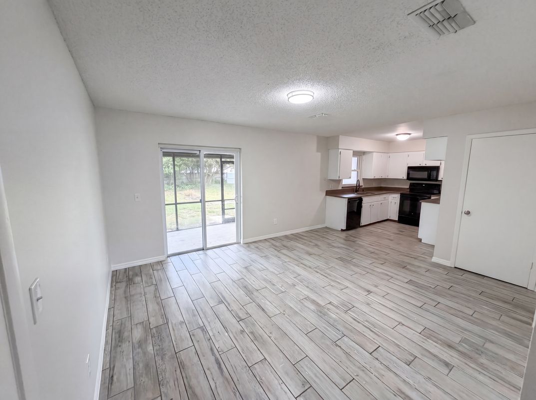 Photo 8 of 26 of 2922 Xavier Ct, Orlando, FL