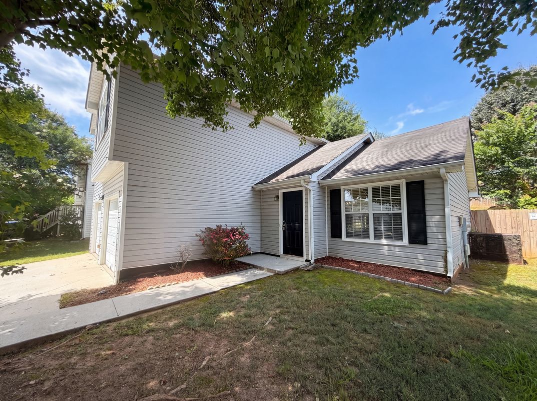 Photo 24 of 26 of 3045 Stonebridge Creek Dr, Lithonia, GA