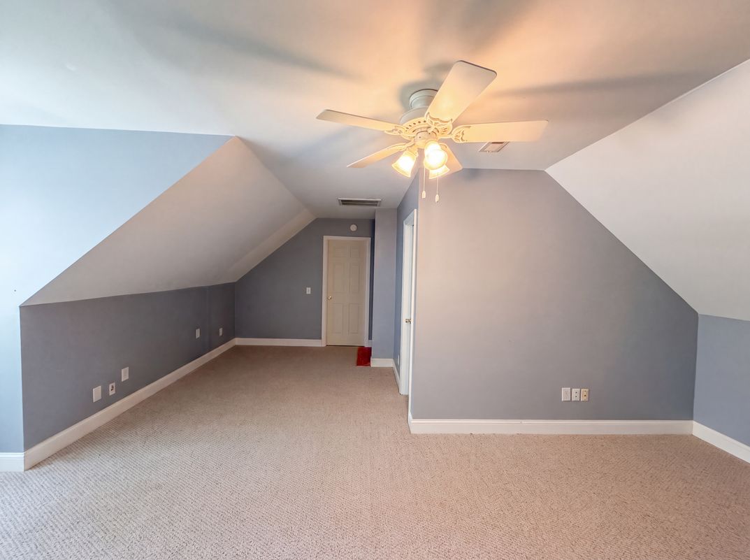 Photo 10 of 18 of 513 Saint Croix Dr, Holly Springs, NC