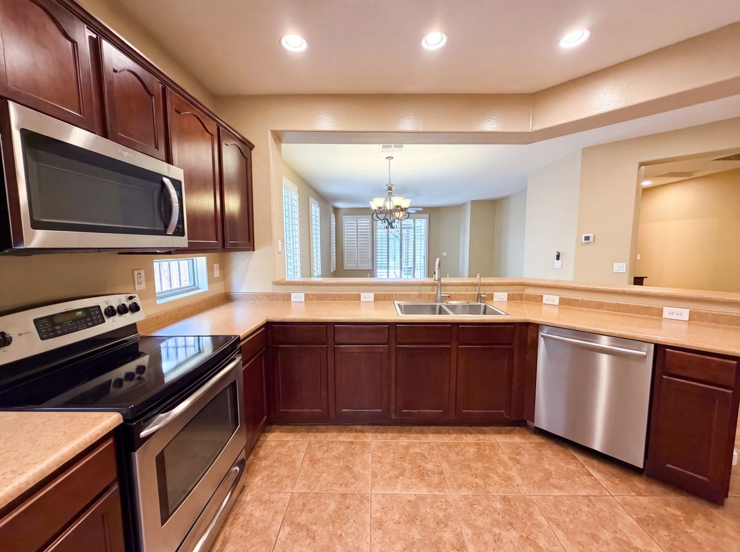 Photo 9 of 22 of 29398 N 67th Dr, Peoria, AZ