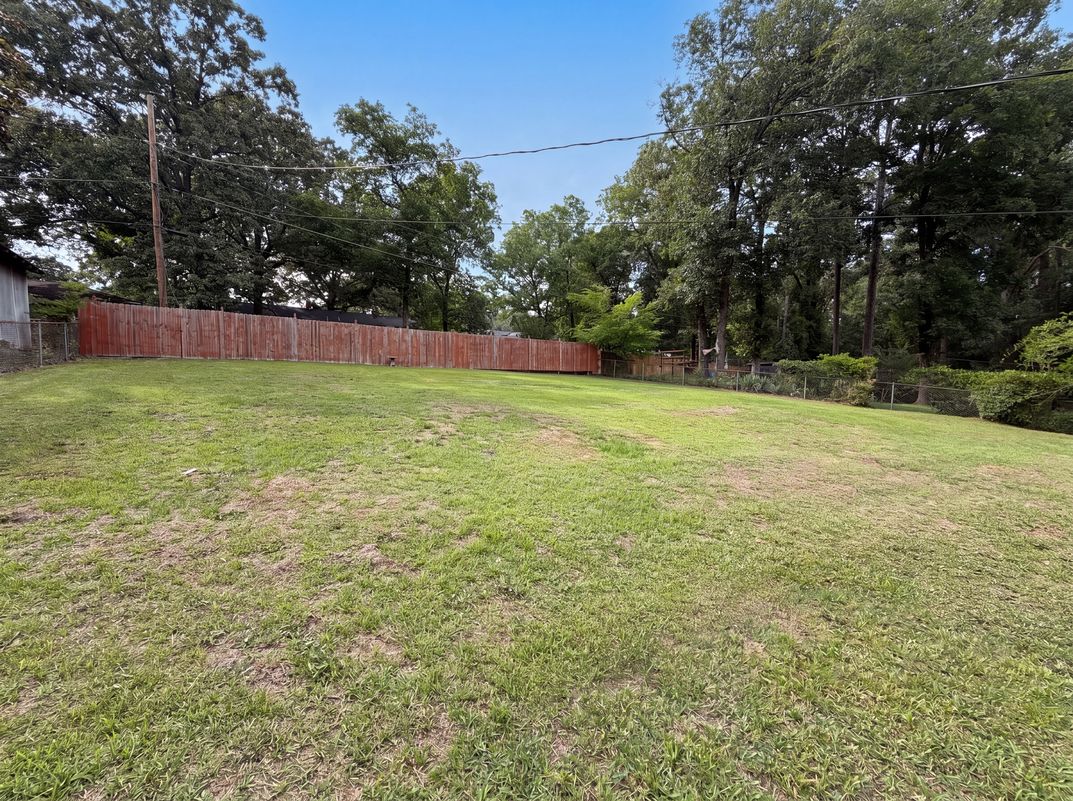 Photo 16 of 18 of 1513 Alpha Ct, Columbia, SC