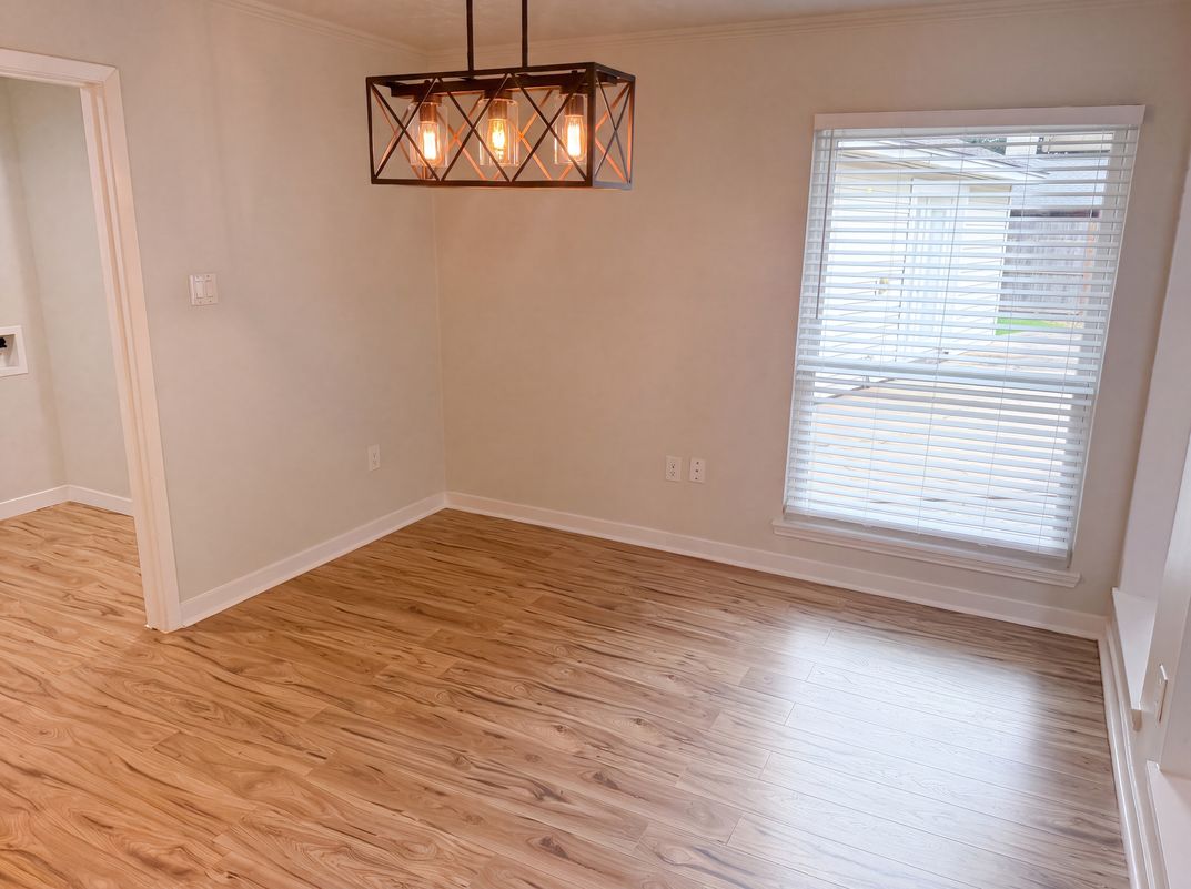 Photo 9 of 26 of 14923 Aspen Hills Dr, Houston, TX