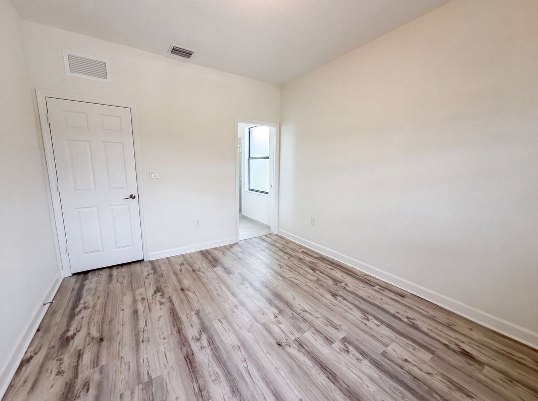 Photo 11 of 25 of 12858 SW 228th St, Miami, FL