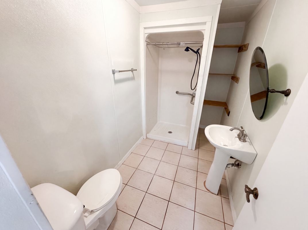 Photo 16 of 27 of 8283 86th Ave, Seminole, FL