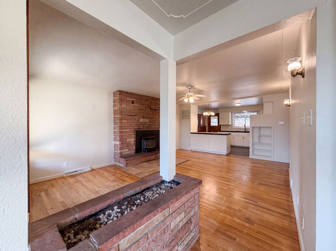Photo 24 of 43 of 1535 W 15th St, Loveland, CO