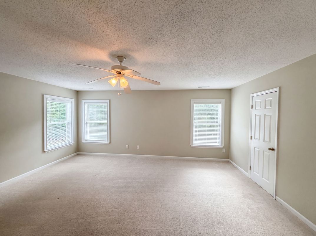 Photo 14 of 19 of 1812 Devonridge Dr, Fuquay Varina, NC