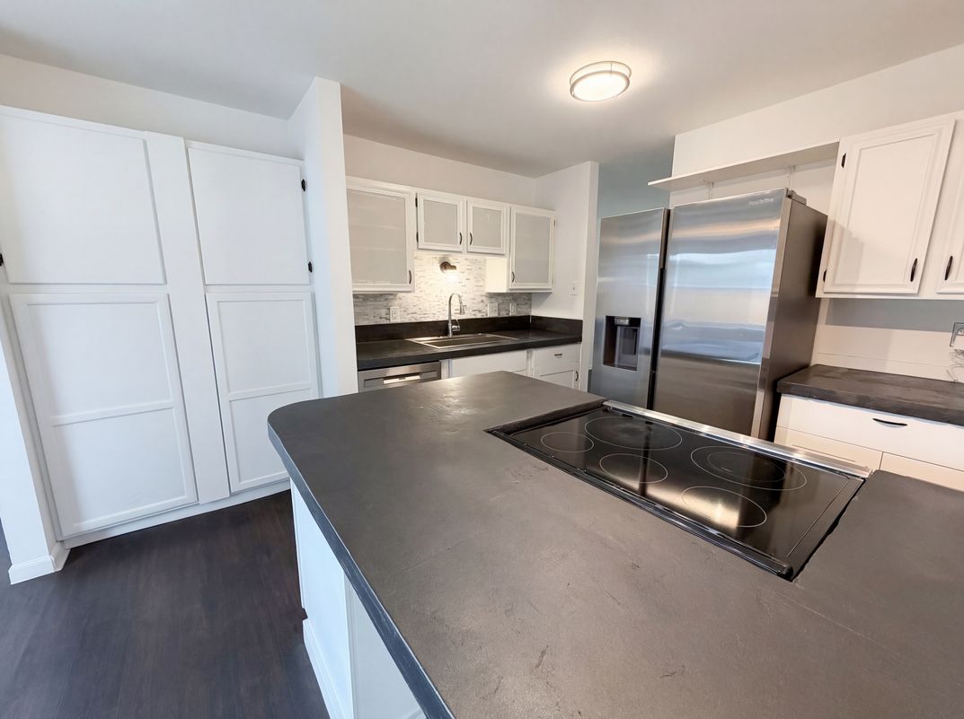 Property photo 2 of 13771 W Warren Dr