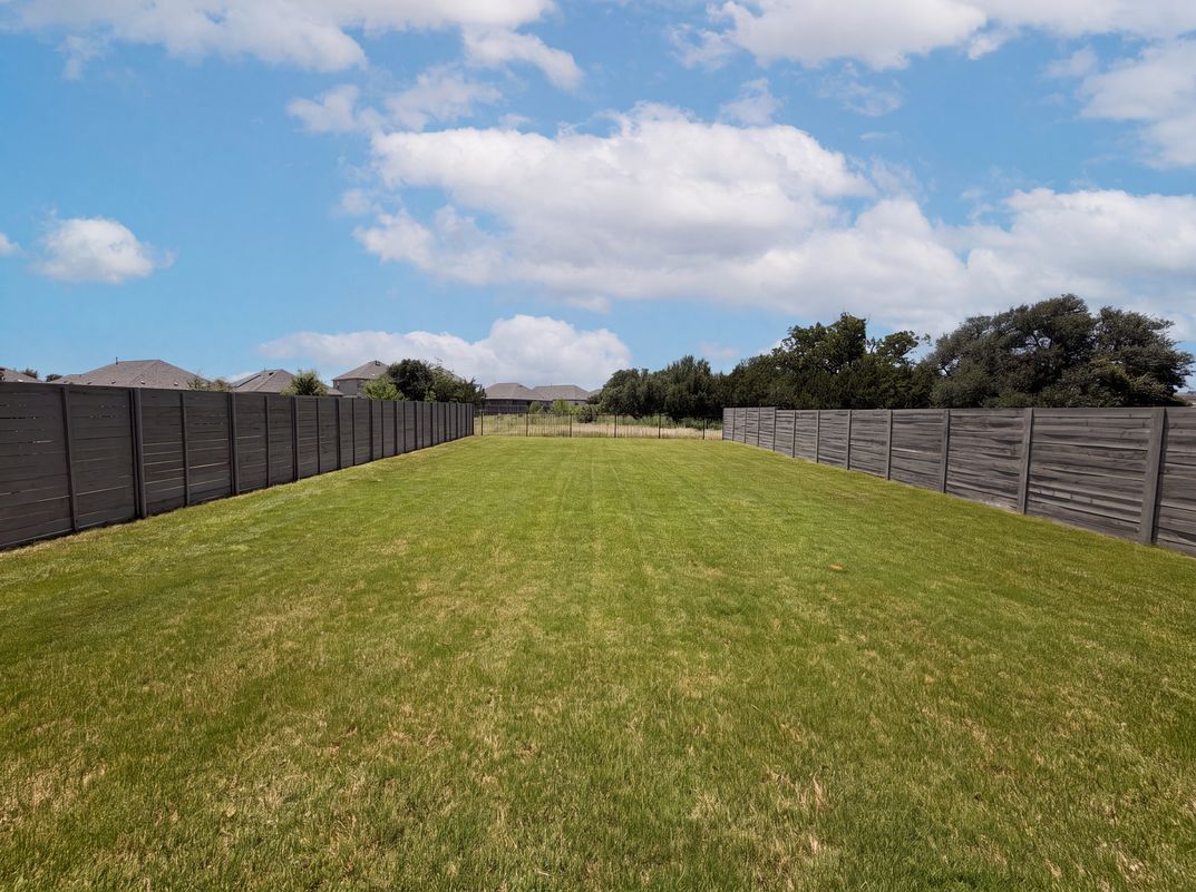 Photo 15 of 16 of 424 Wolf Springs Rd, Georgetown, TX